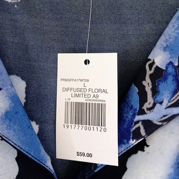 ❇ NWT ❇ The Limited 'Diffused Floral' Top - Picture 7 of 8